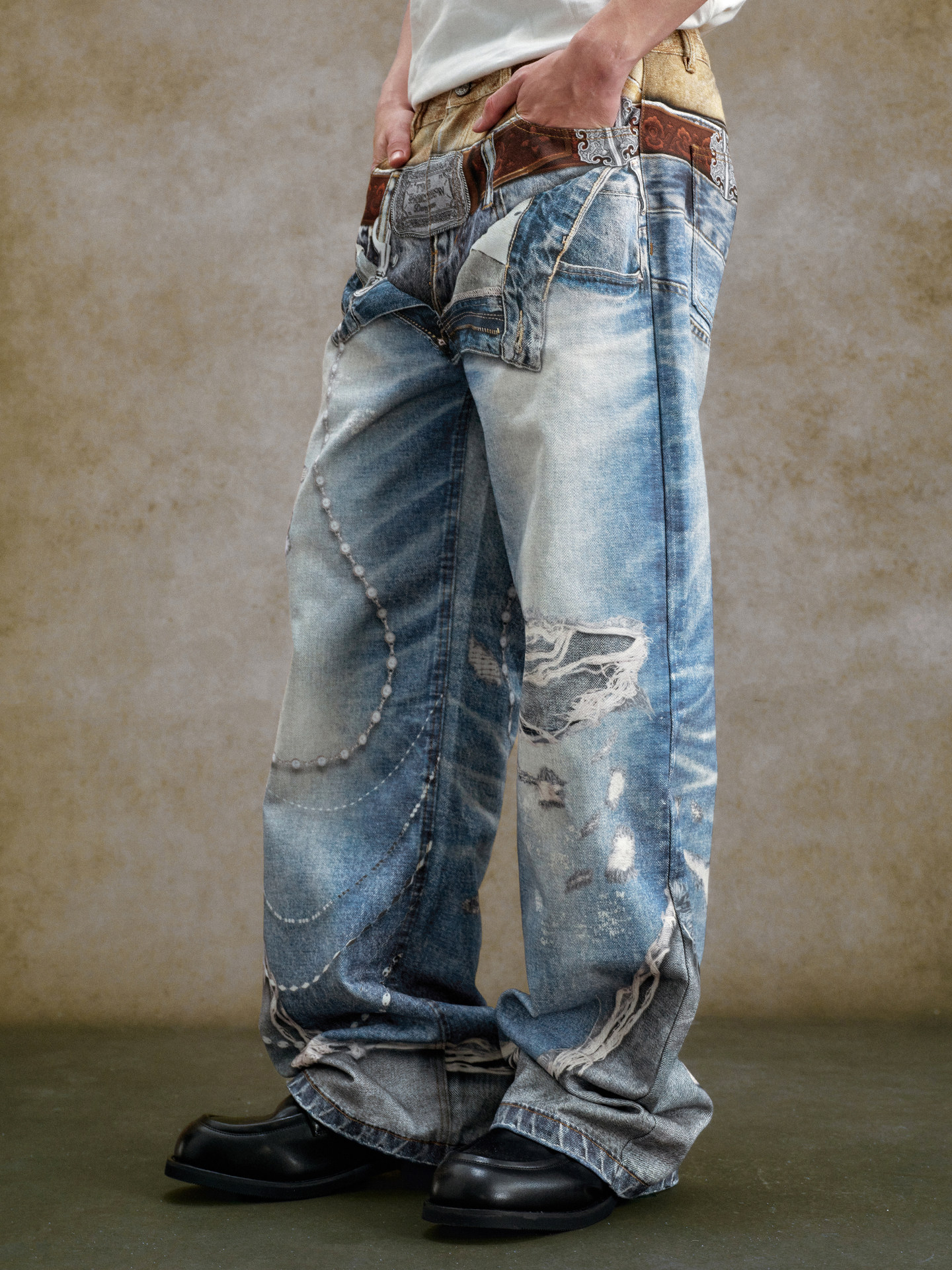 Distressed shorts with 3D-style denim print